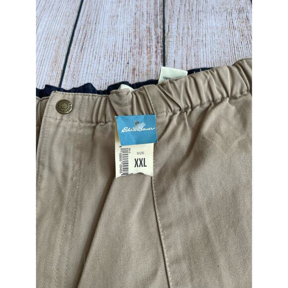 NWT Men's Eddie Bauer XXL Shorts - Picture 3 of 4